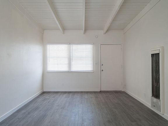 2nd image of 2320 Virginia Ave APT B
