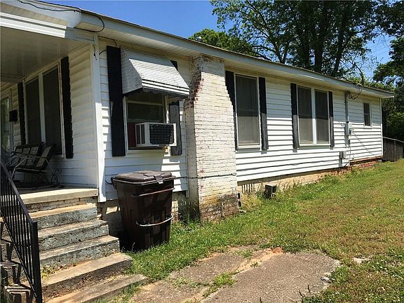 3rd image of 109 Rouse St
