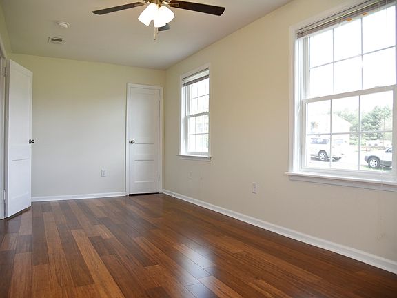 4th image of 59 Knollwood Dr