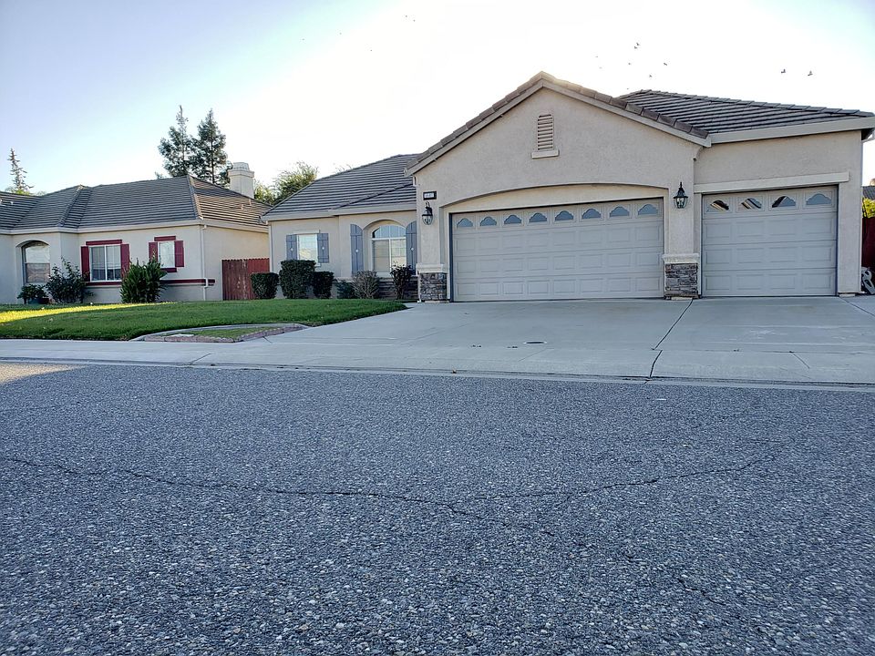 1st image of 1647 Bella Terra Dr