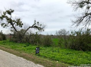 105 Wheeler Rd, Poteet, TX 78065