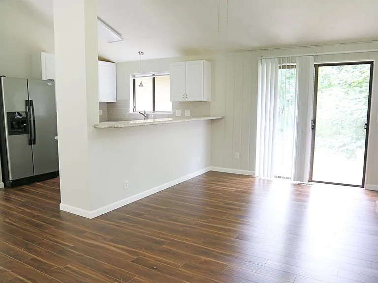 9247 SW 8th Dr — Photo 8