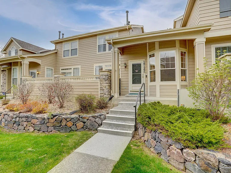 10129 Grove Ct — Photo 3