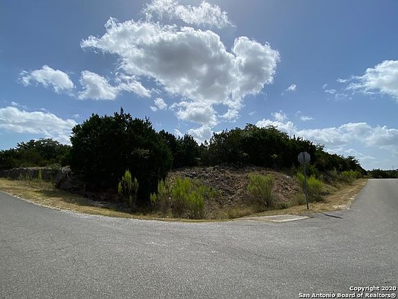 3rd image of 30504 Saddleridge Dr