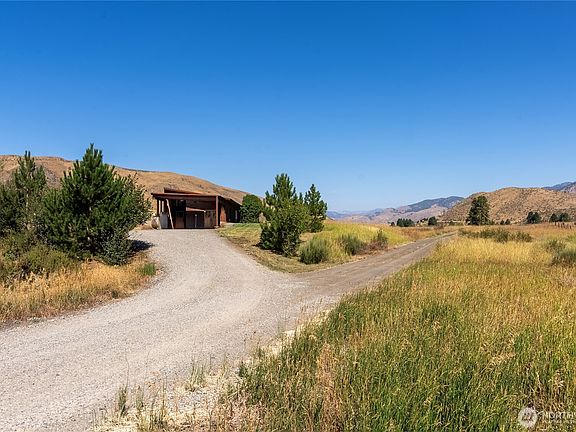 4th image of 3 Renee Road