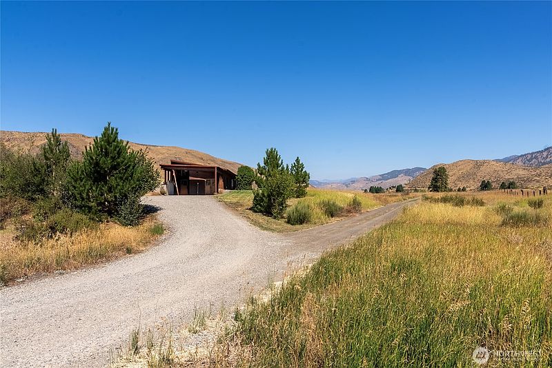 4th image of 3 Renee Road