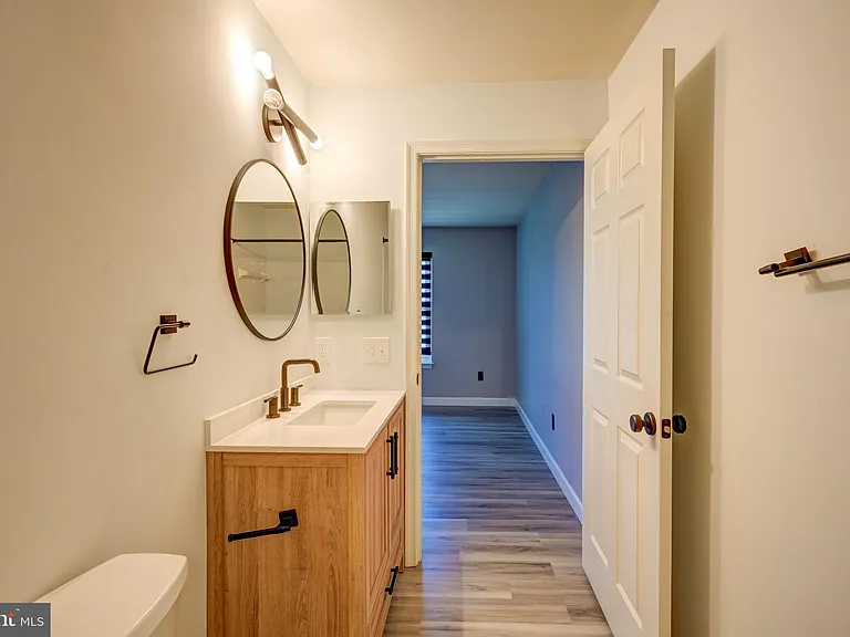 8905 Stone Creek Pl #102 — Photo 14