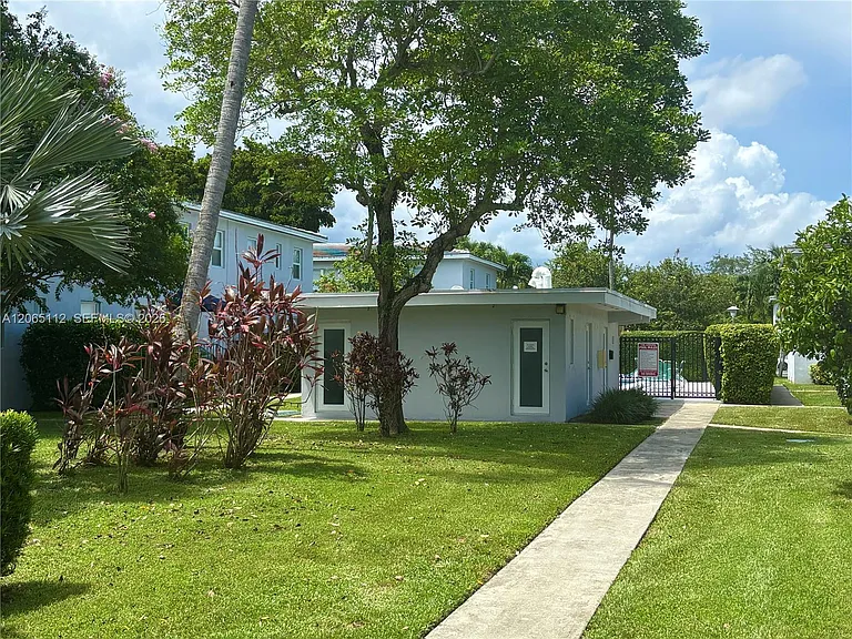 7740 SW 54th Ct #49A — Photo 22