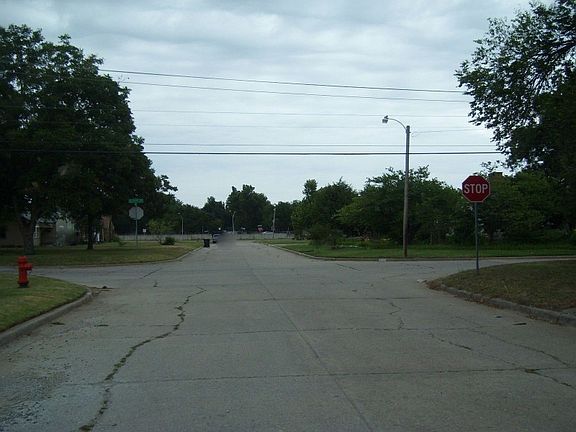 5th image of 3604 NW 20th St