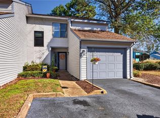 1510 Colonnade Dr, Virginia Beach, VA 23451