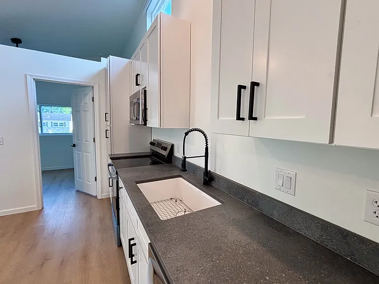 3862 Cowan Cir — Photo 9