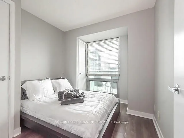 81 Navy Wharf Ct #3009 — Photo 15