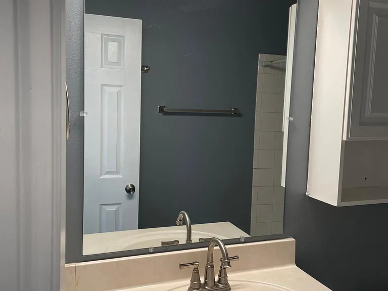 609 Carnathan Ct — Photo 4