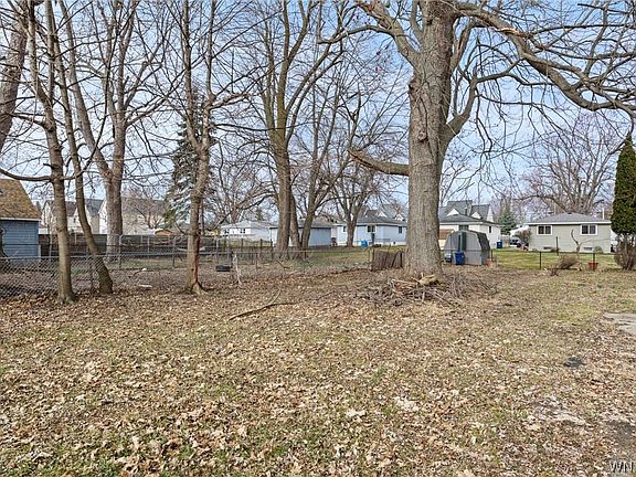 3rd image of 114 Sage Ave