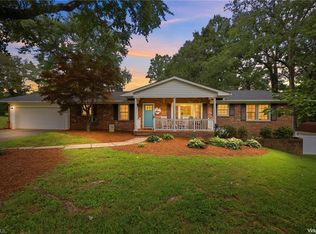 1008 Augusta Ct, Kernersville, NC 27284