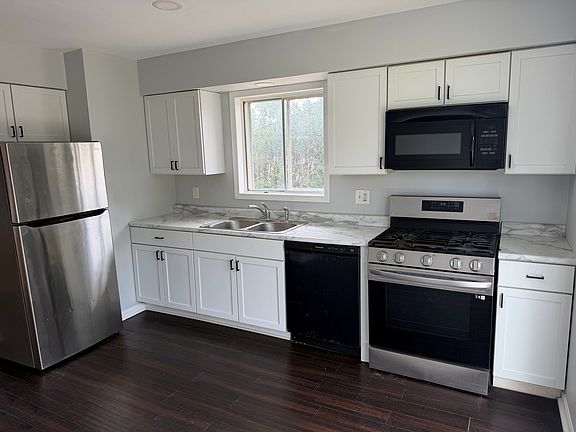 5th image of 934 S Harvard Ave