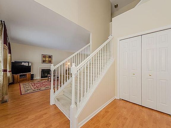 3rd image of 5078 Pecan Dr
