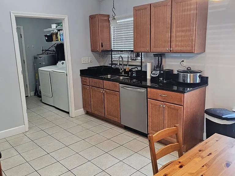 315 Gabrielle Ln — Photo 22