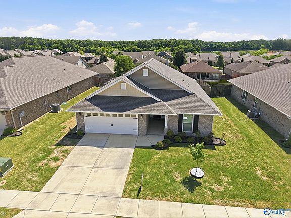 3rd image of 219 Gwinnett Dr