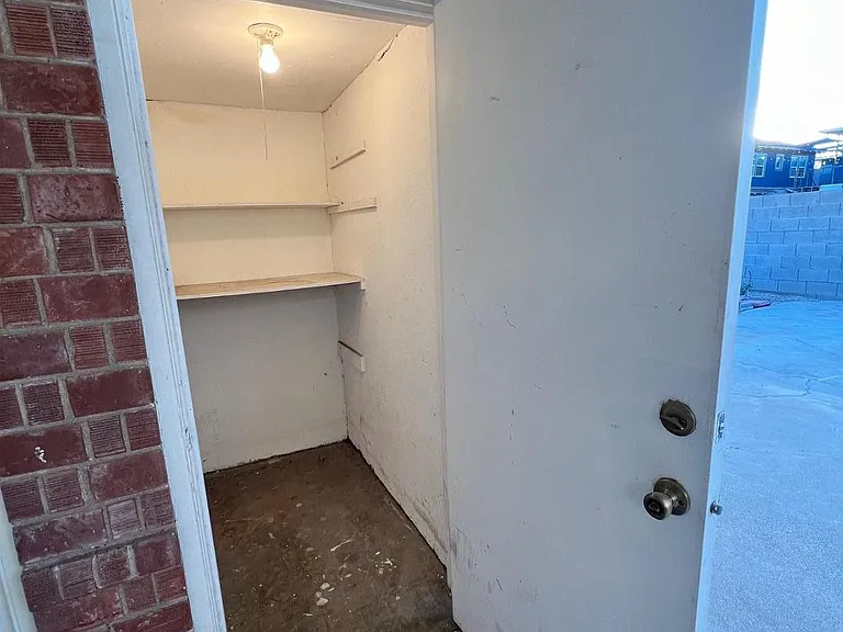 30 W Culver St #B — Photo 34