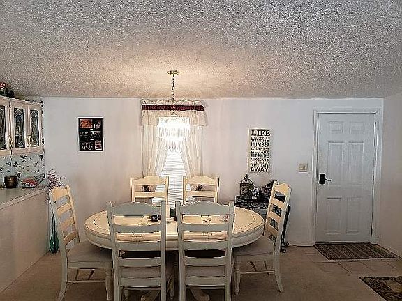 3rd image of 665 Arrow Ln