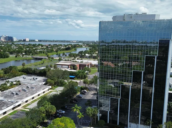 1700 EMBASSY Drive #408, West Palm Beach, FL 33401