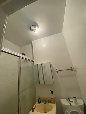 Rented by American Way Real Estate Inc | media 14