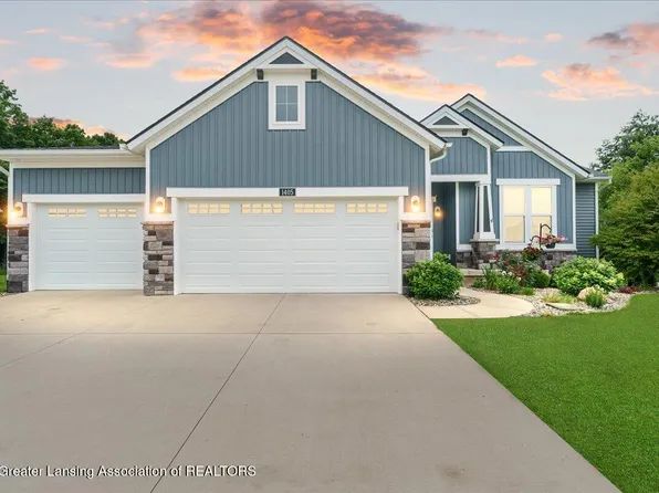 1405 Badlands Dr, Lansing, MI 48917