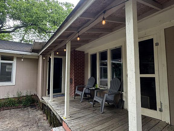 4th image of 208 Santa Anita Dr