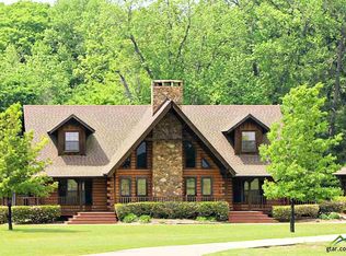 8299 Giraffe Rd, Gilmer, TX 75644