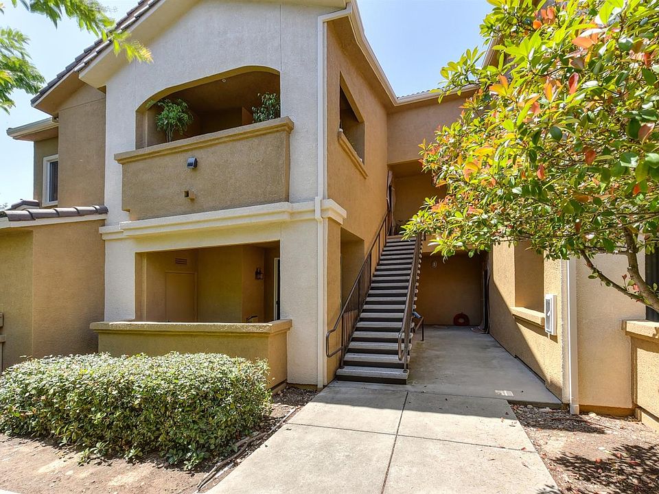 1st image of 501 Gibson Dr APT 2223
