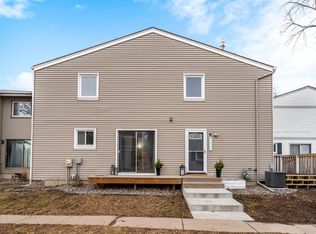 3446 Pilgrim Ln N, Plymouth, MN 55441