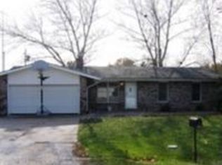 1006 E Fairview St, Centralia, MO 65240