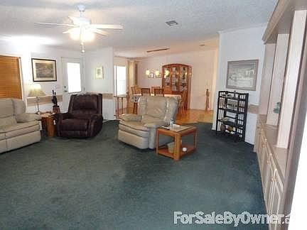 4th image of 17450 NE 77th Ln