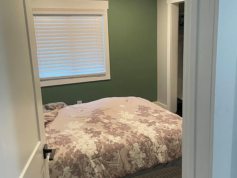 Cloverdale Ln — Photo 3