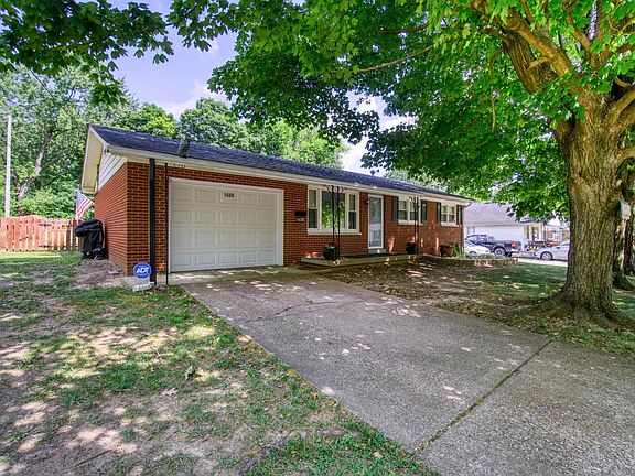 2nd image of 1608 Hicks Dr