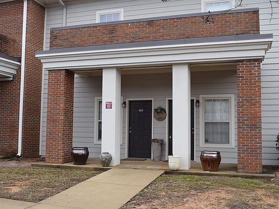 4th image of 3218 Veterans Memorial Pkwy APT 813