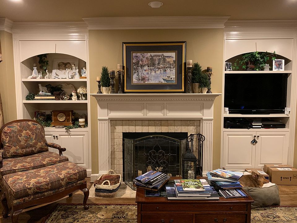 2nd image of 1065 Lake Colony Ln