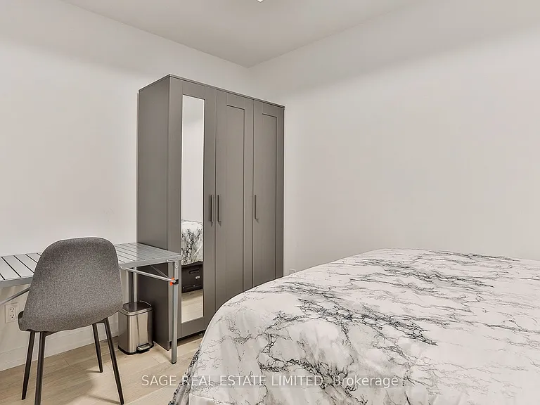 35 Wabash Ave #110 — Photo 18