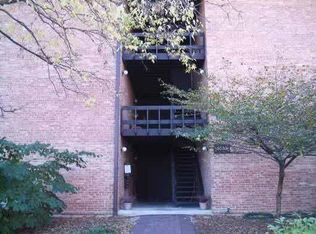 5542 E Lake Dr #74-C, Lisle, IL