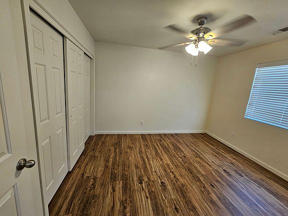 4th image of 2335-2345 N Vickie Ct #2337