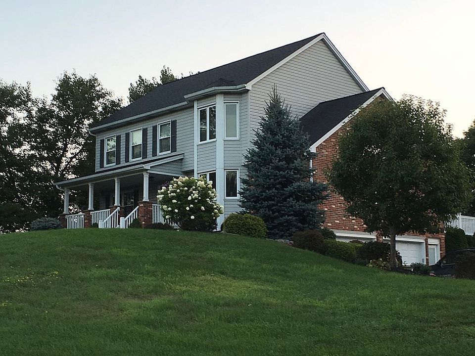 1st image of 3854 Meadowvale Dr