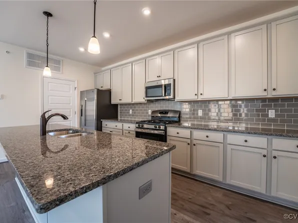 5304 Twisting Vine Ln #201, Glen Allen, VA 23059