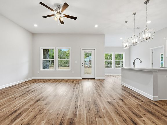 4th image of 6110 Mildreds Way