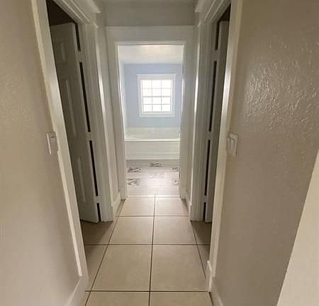 4th image of 267 SW Glenwood Dr