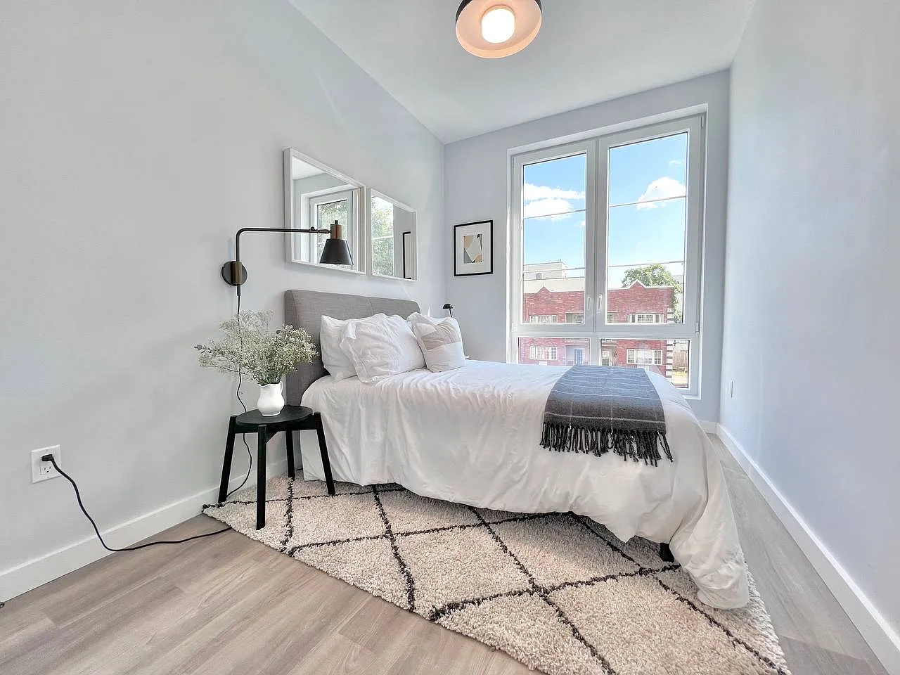 2917 Snyder Avenue — Photo 4