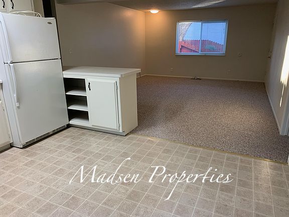 4th image of 180 E 1st Ave #5