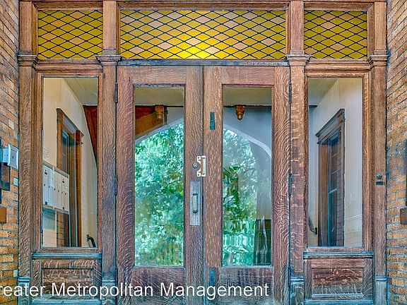 4th image of 1413 W 107th St #10