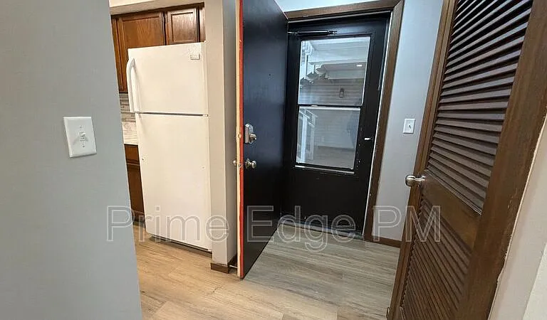 6235 Holdrege St #D-5 — Photo 22