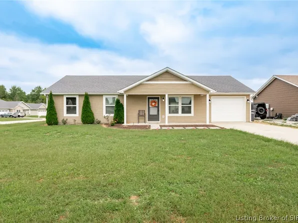 1376 Nova Avenue, Scottsburg, IN 47170